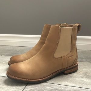 Full-grain leather chelsea ankle boots, Ariat, waterproof, block heel, tan/beige
